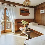 Hotell Panda Cortina- Ricarica Auto Elettriche 3*