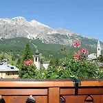 Hotell Panda Cortina- Ricarica Auto Elettriche Cortina dʼAmpezzo