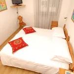 Panda Cortina- Ricarica Auto Elettriche 3* 科尔蒂纳丹佩佐