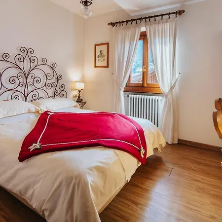 Panda Cortina- Ricarica Auto Elettriche Hotel 3*