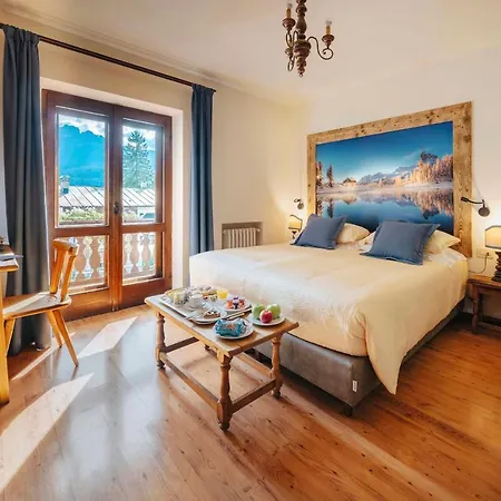 Panda Cortina- Ricarica Auto Elettriche 3*