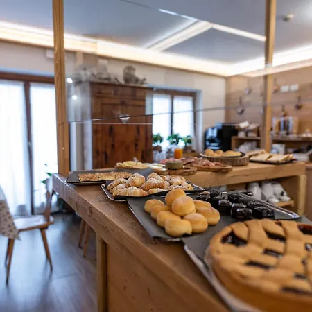 Hotel Panda Cortina- Ricarica Auto Elettriche 3*