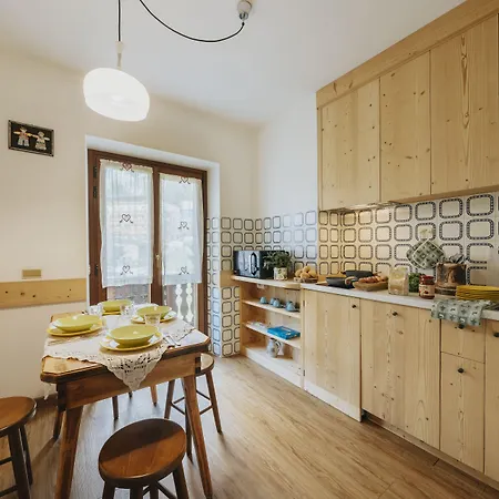 Hotel Panda Cortina- Ricarica Auto Elettriche 3*