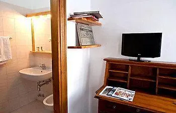 Panda Cortina- Ricarica Auto Elettriche 3*